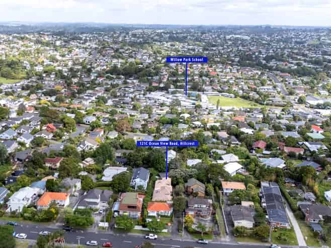 121C Ocean View Road, Hillcrest