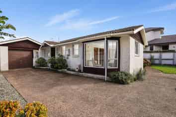 2/15 Stratford Avenue, Milford