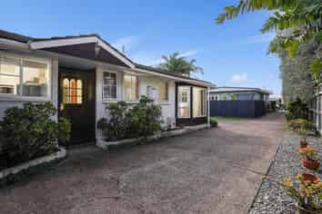 2/15 Stratford Avenue, Milford