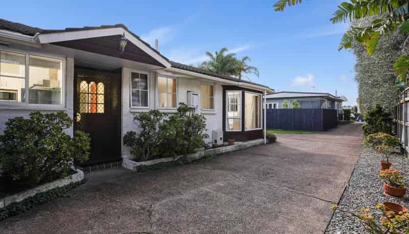 2/15 Stratford Avenue, Milford