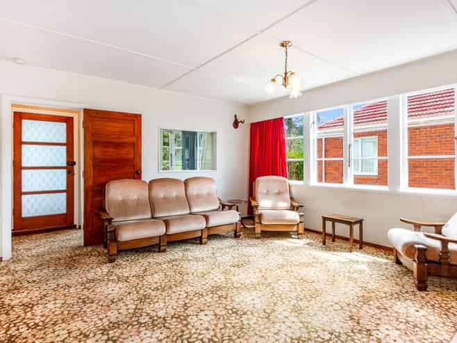 1036 Taita Drive, Taita