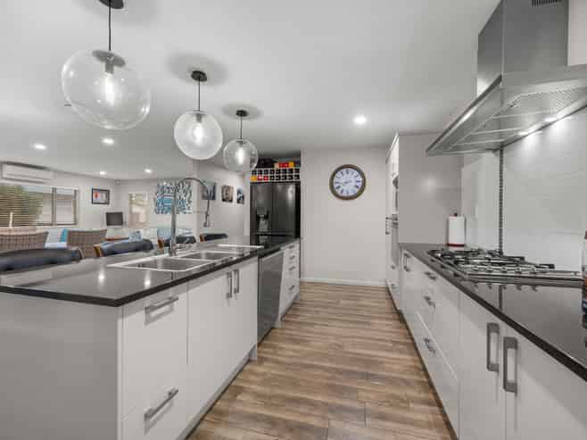 28a Waipani Road, Te Atatu Peninsula