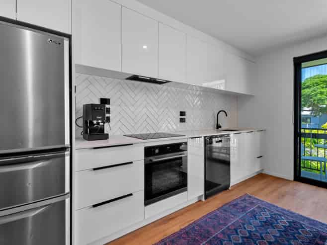 2/93 Gribblehirst Road, Sandringham