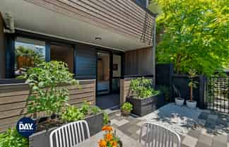 2/93 Gribblehirst Road, Sandringham