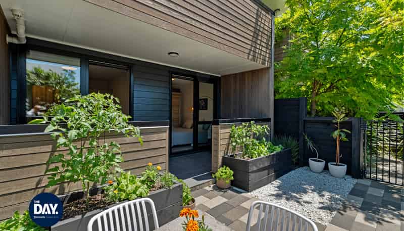 2/93 Gribblehirst Road, Sandringham