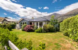 10 Coburn Place, Lake Hayes Estate