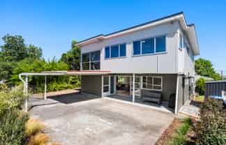 2/234 Church Street, Onehunga