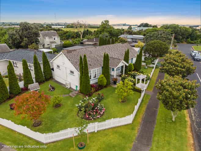 27 Miro Road, Mangere Bridge