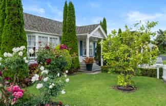 27 Miro Road, Mangere Bridge