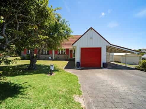 61 Ranui Terrace, Tawa