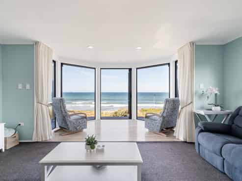 235 Pukehina Parade, Pukehina