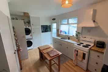 45 Moana Road, Okitu