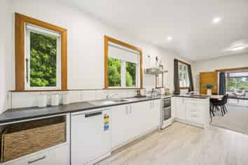 21 Laura Avenue, Brooklyn