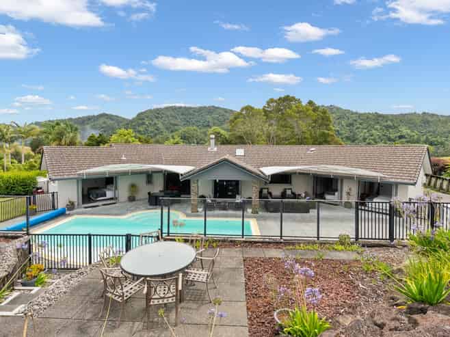 50 Stunnell Road, Otaika