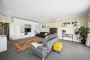 220 Karori Road, Karori