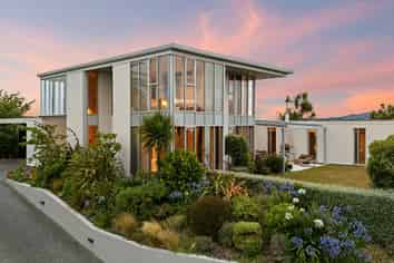 6 Stormanstown Way, Seatoun