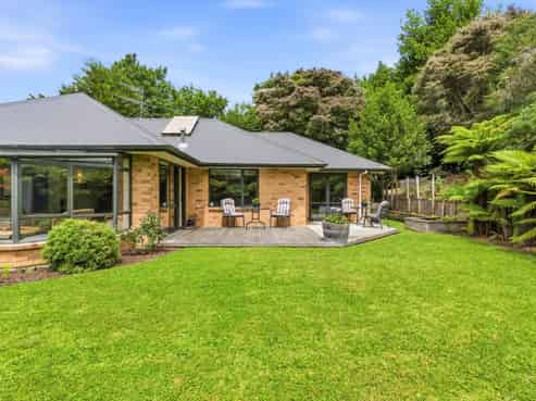 2 Ronay Street, Bradford