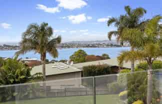 165 Riddell Road, Glendowie