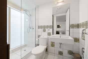 10/74 Oriental Parade, Oriental Bay