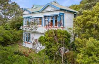 25 Sutherland Crescent, Melrose