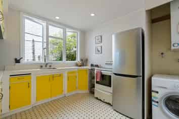 25 Sutherland Crescent, Melrose