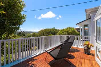 17 Roscoe Terrace, Wadestown