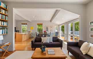 17 Roscoe Terrace, Wadestown