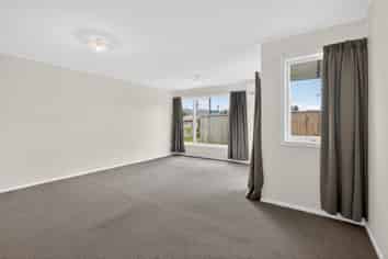 1/57 Ararino Street, Trentham