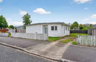 1/57 Ararino Street, Trentham