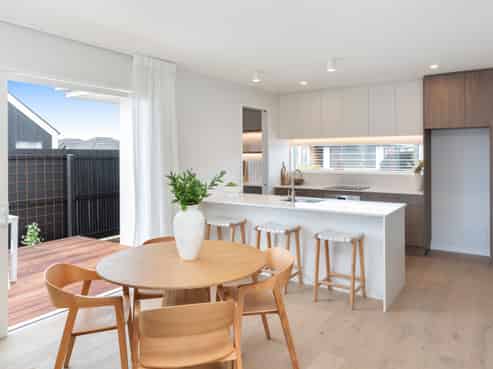 30 Oakmill Drive, Casebrook