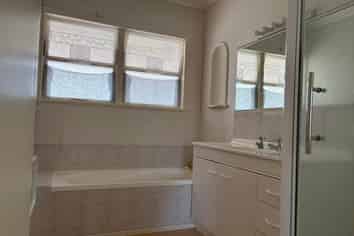 68 Reeves Road, Pakuranga Heights