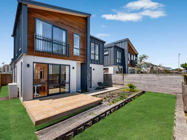 10 Whakaora Lane, Flat Bush