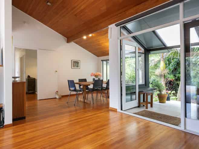 62 Tainui Road, Titirangi