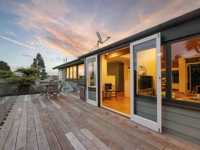 62 Tainui Road, Titirangi