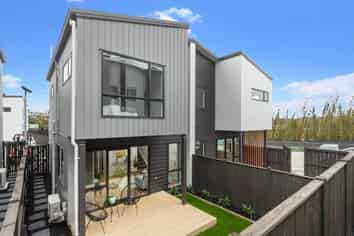 C/95 Woodglen Road, Glen Eden