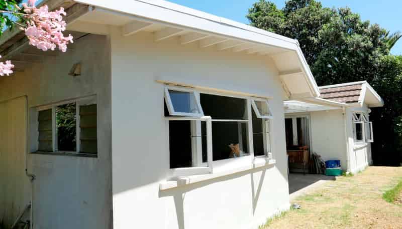 74 Matai Rd, Raumati South