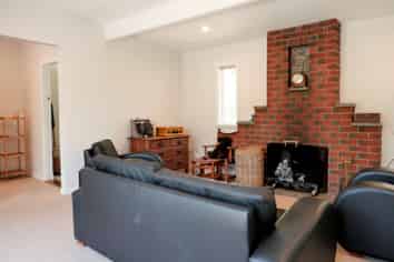 74 Matai Rd, Raumati South