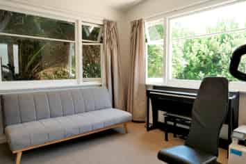 74 Matai Rd, Raumati South