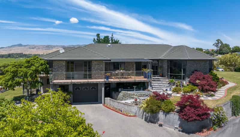 27 Pine Hill Rise, Fairhall