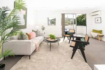 1/12 Agra Crescent, Khandallah