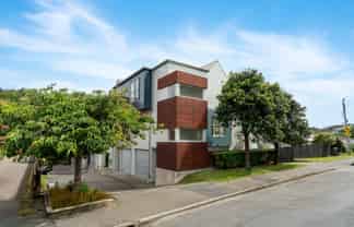 1/12 Agra Crescent, Khandallah