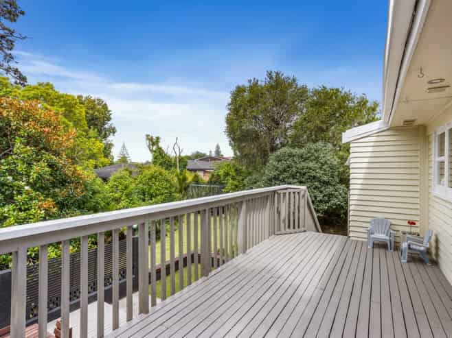 11 Waters Place, New Lynn