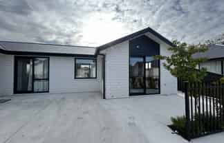 5 Mackie Mews, Mosgiel