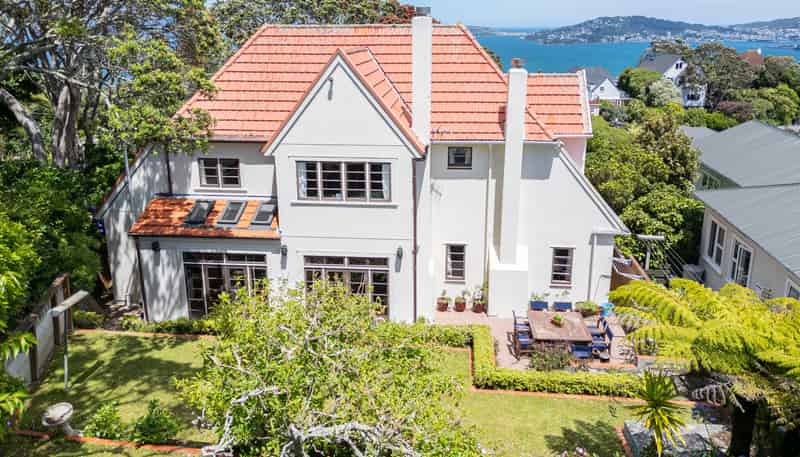 17 and 19 Benares Street, Khandallah