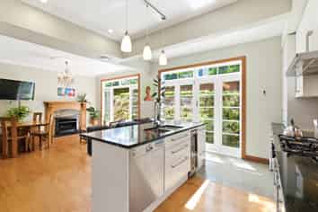 17 and 19 Benares Street, Khandallah