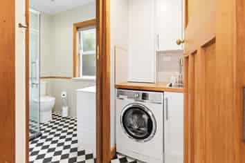 17 and 19 Benares Street, Khandallah