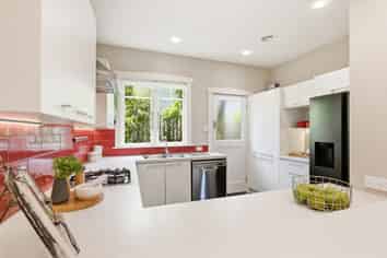 8 Makererua Street, Ngaio