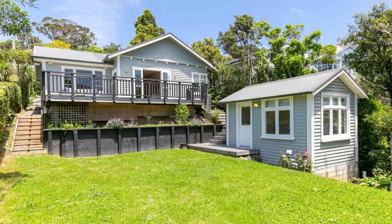 8 Makererua Street, Ngaio