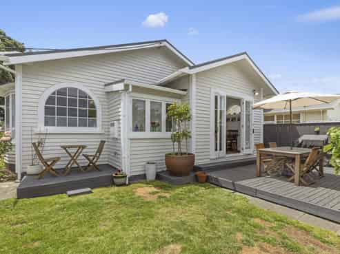 72 Park Road, Miramar