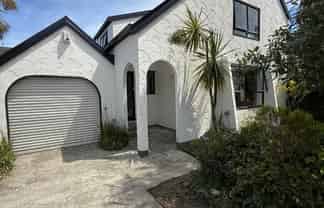 8A Mallard Grove, Churton Park